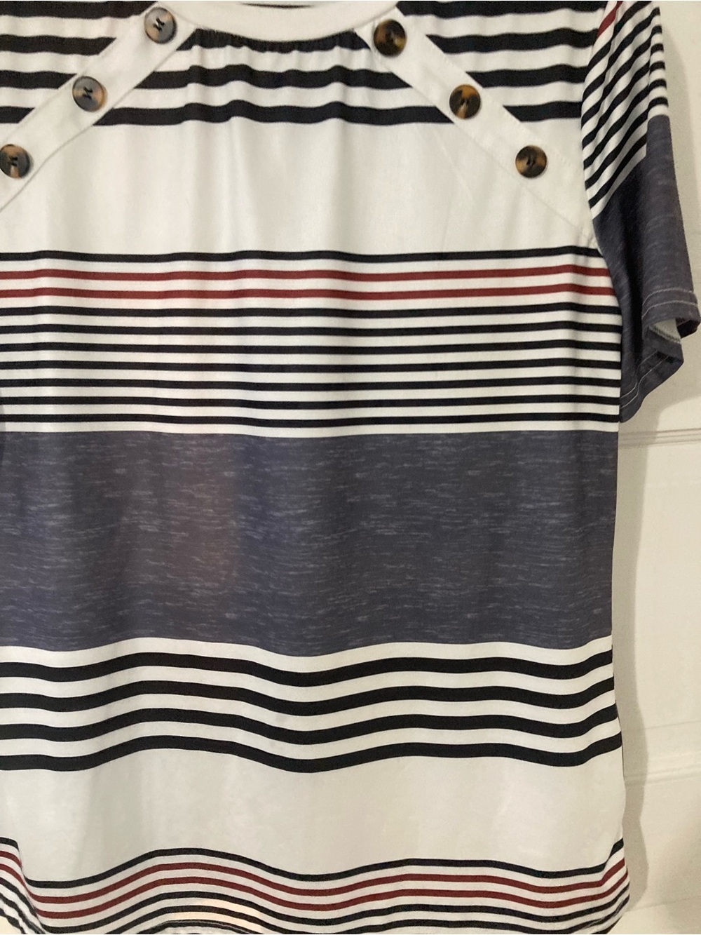 Ladies Shirt - Picture 2 of 7